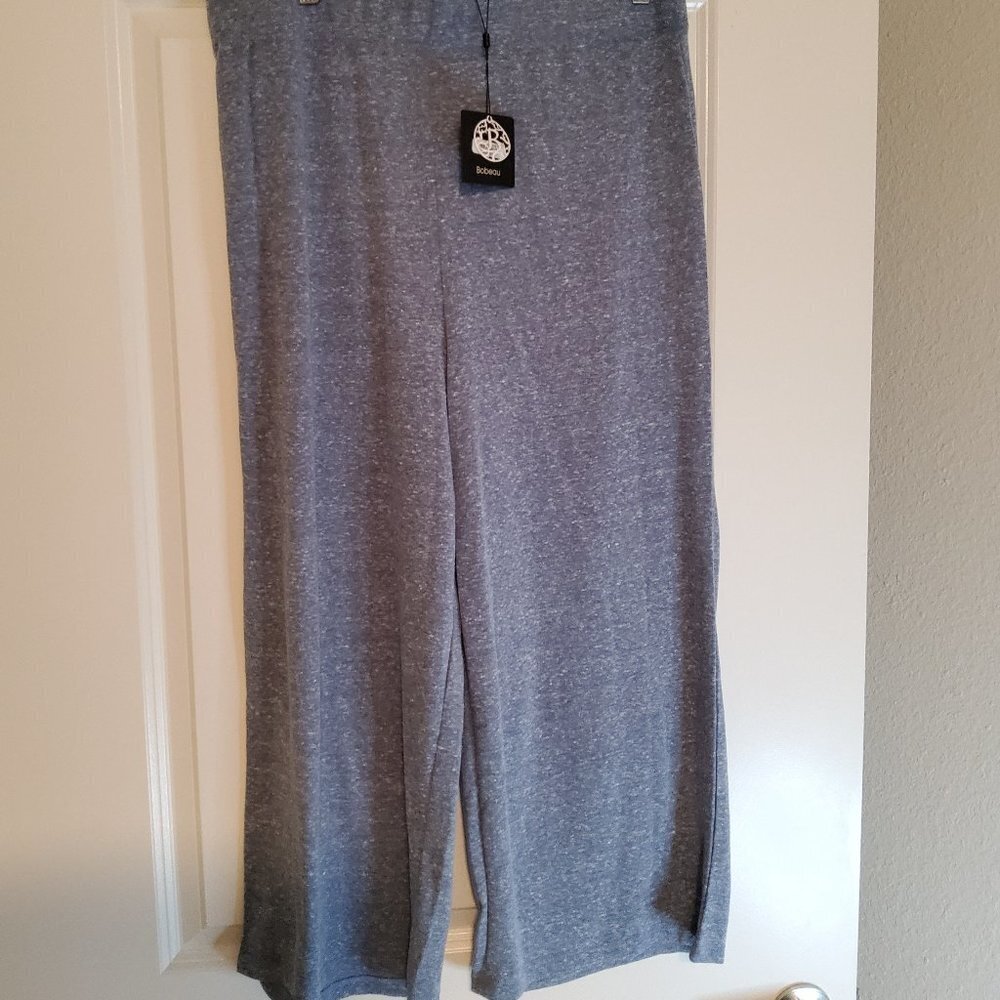 Knit ankle cropped pants